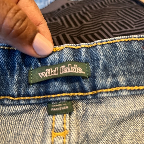 Wild Fable Distressed Jeans - Picture 3 of 6